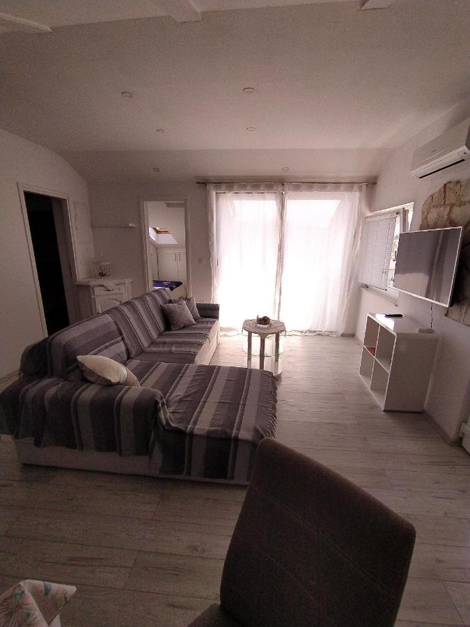 Apartments By The Sea Supetarska Draga - Donja, Rab - 2022 エクステリア 写真