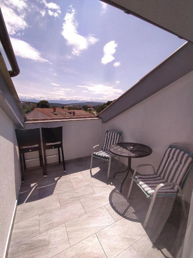 Apartments By The Sea Supetarska Draga - Donja, Rab - 2022 エクステリア 写真